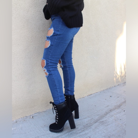 Jeans - Picture 3 of 3